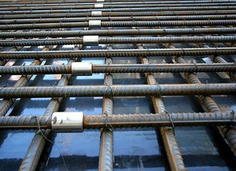 贵港为什么建楼房时，要在钢筋上加一排小圆环？原来作用这么大
