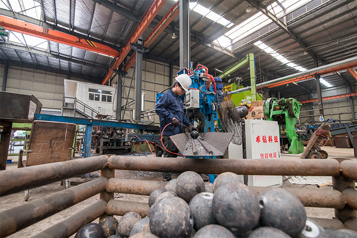 贵港网架配件-螺栓球加工车间